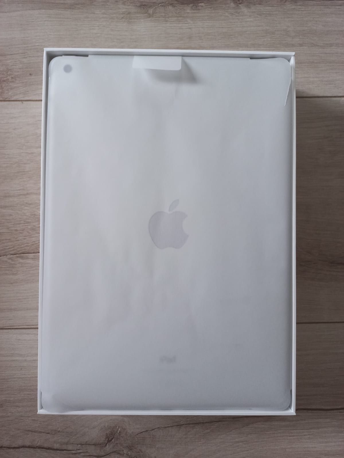 Новый IPad , 9th Generation , 64GB