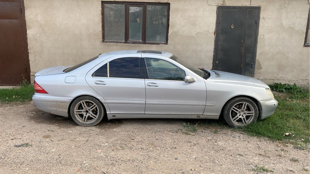 Mercedes-Benz S 320