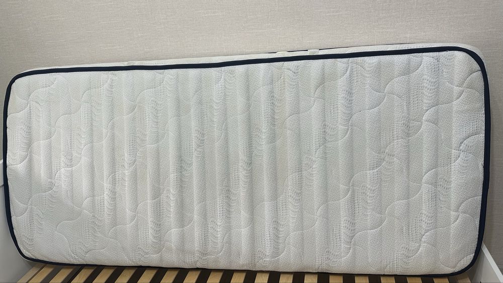 продам матрас 90х200