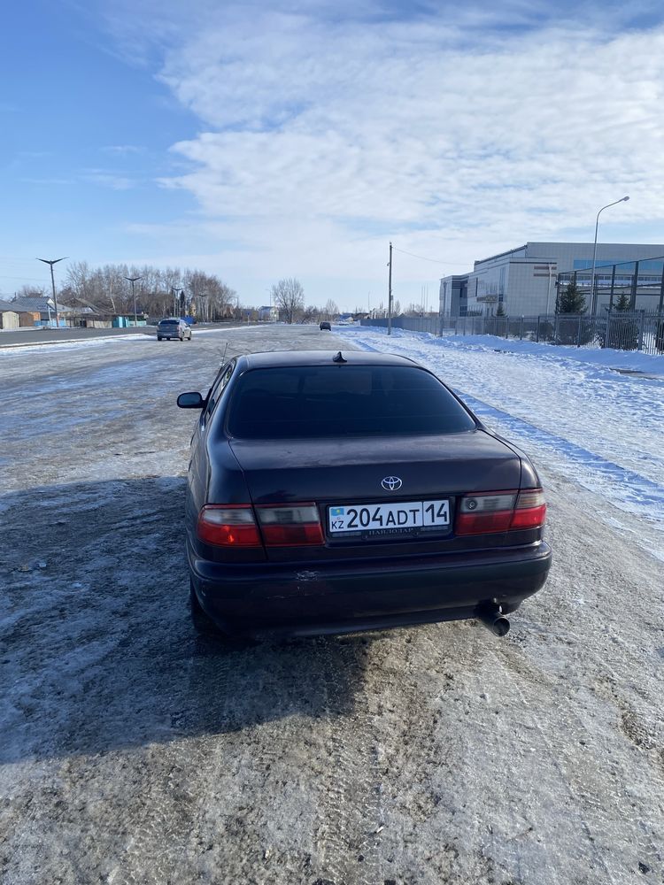 Продам Тойоту Карину е