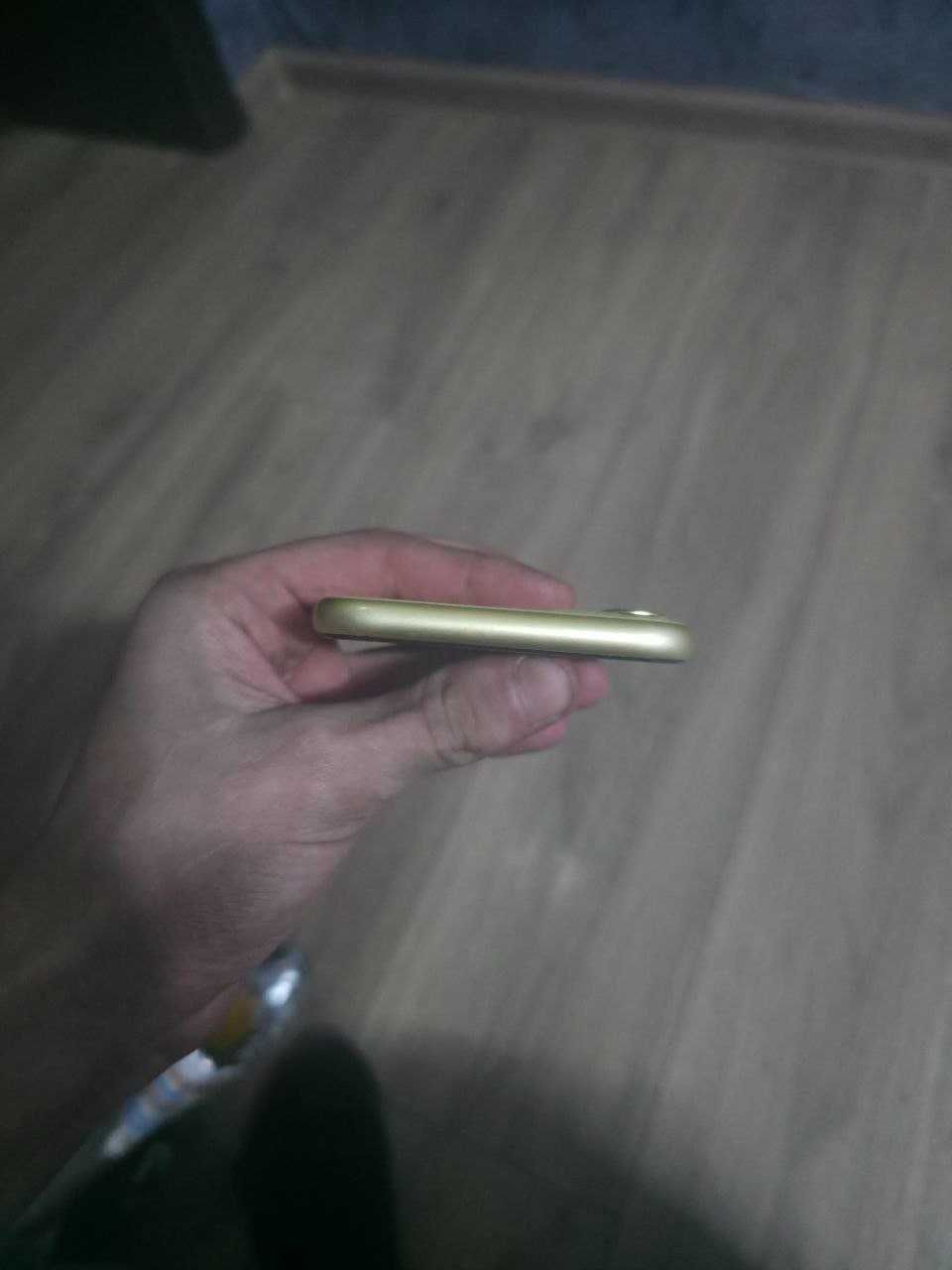 Iphone 11 (На запчасть)