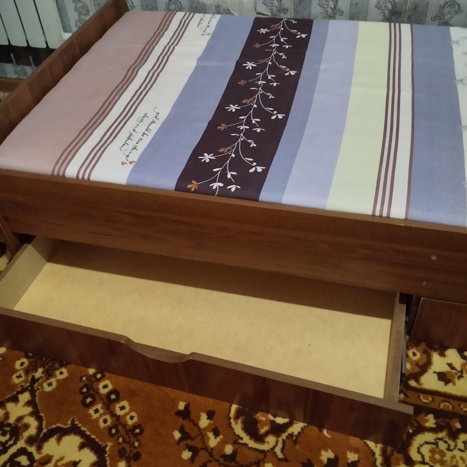 Продам кровать..