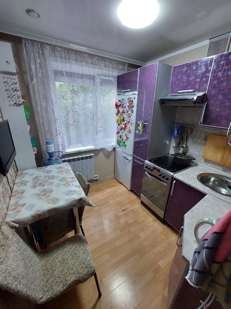 Продам 4 комнатную квартиру