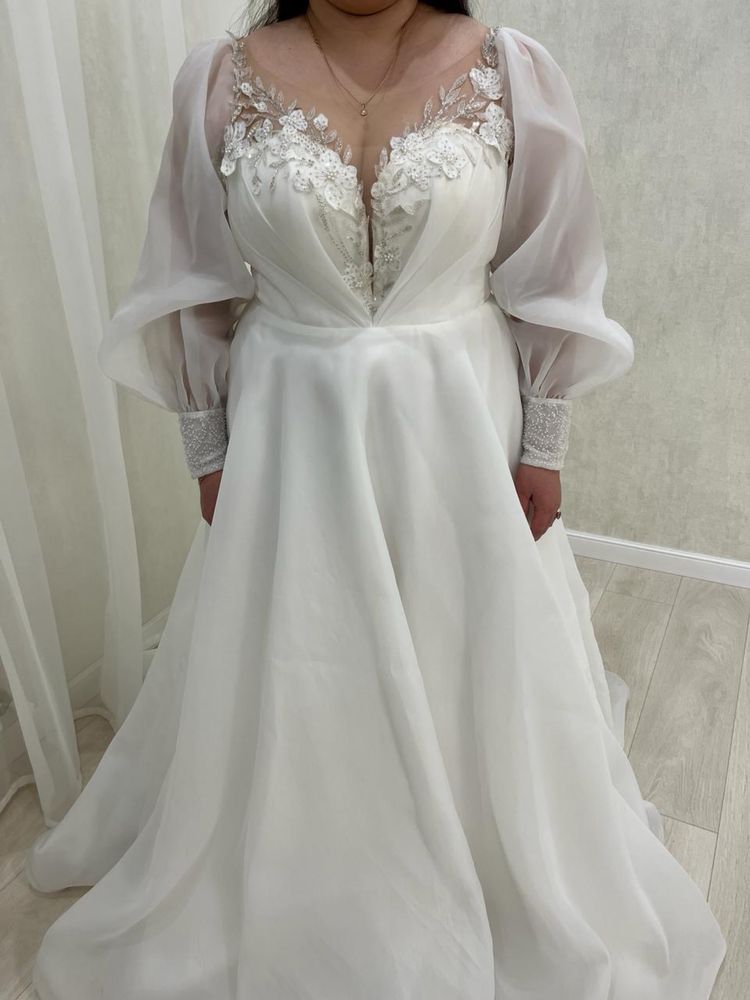 Продам сводебное платье