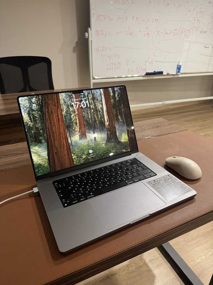 Apple MacBook Pro 16