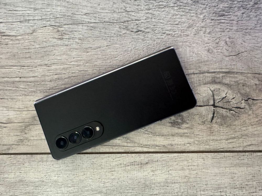 Samsung Z Fold 4