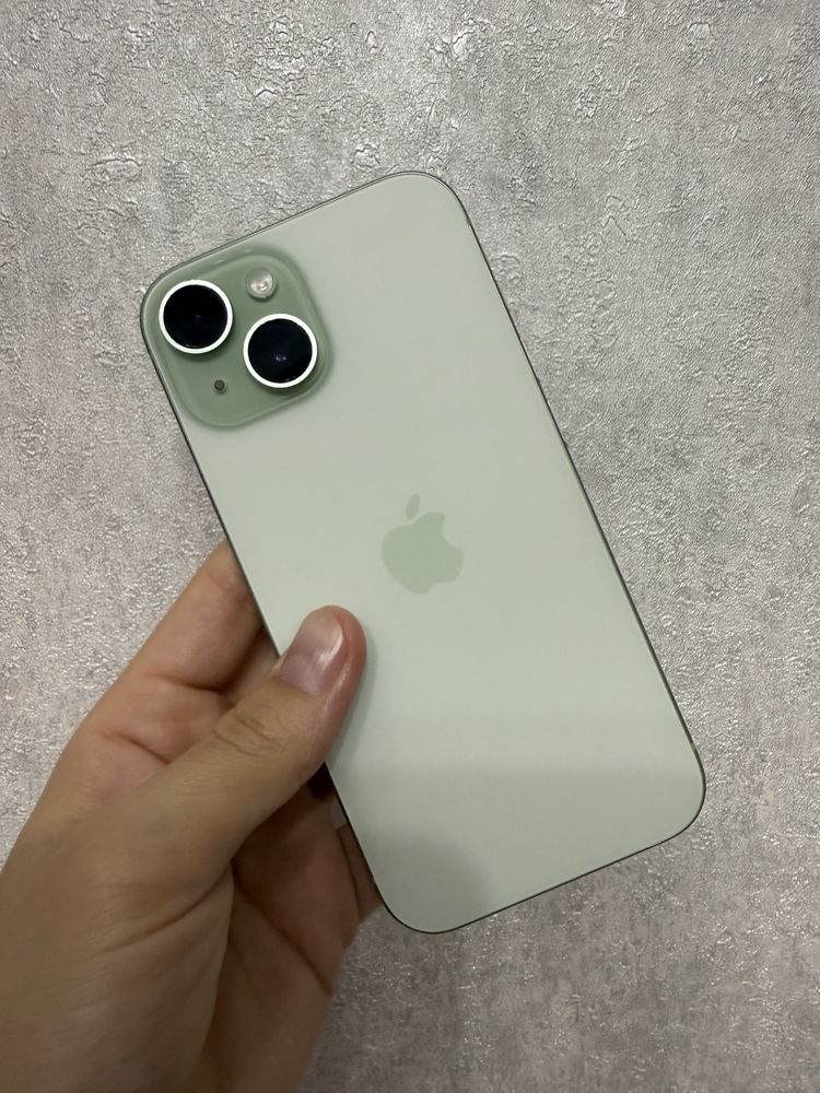 Продам iPhone 15 128 ГБ