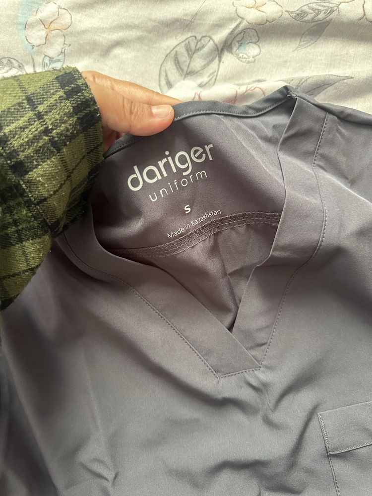 Продается хирургически костюм от бренда Dariger