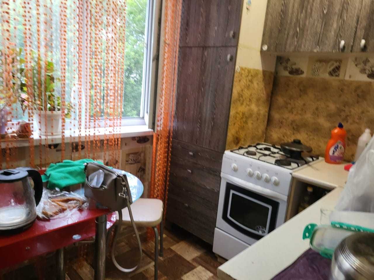 ПРодам 2-х комнатную квартиру в центре (Абая 70)