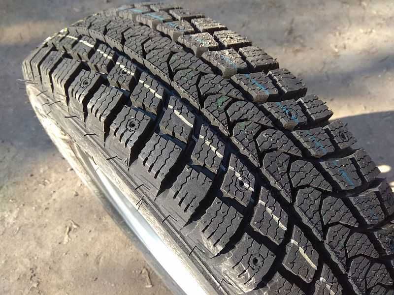 Резина усиленная(С)155/80 R13С - "Imperial Ice-Plus SR1", липучка.