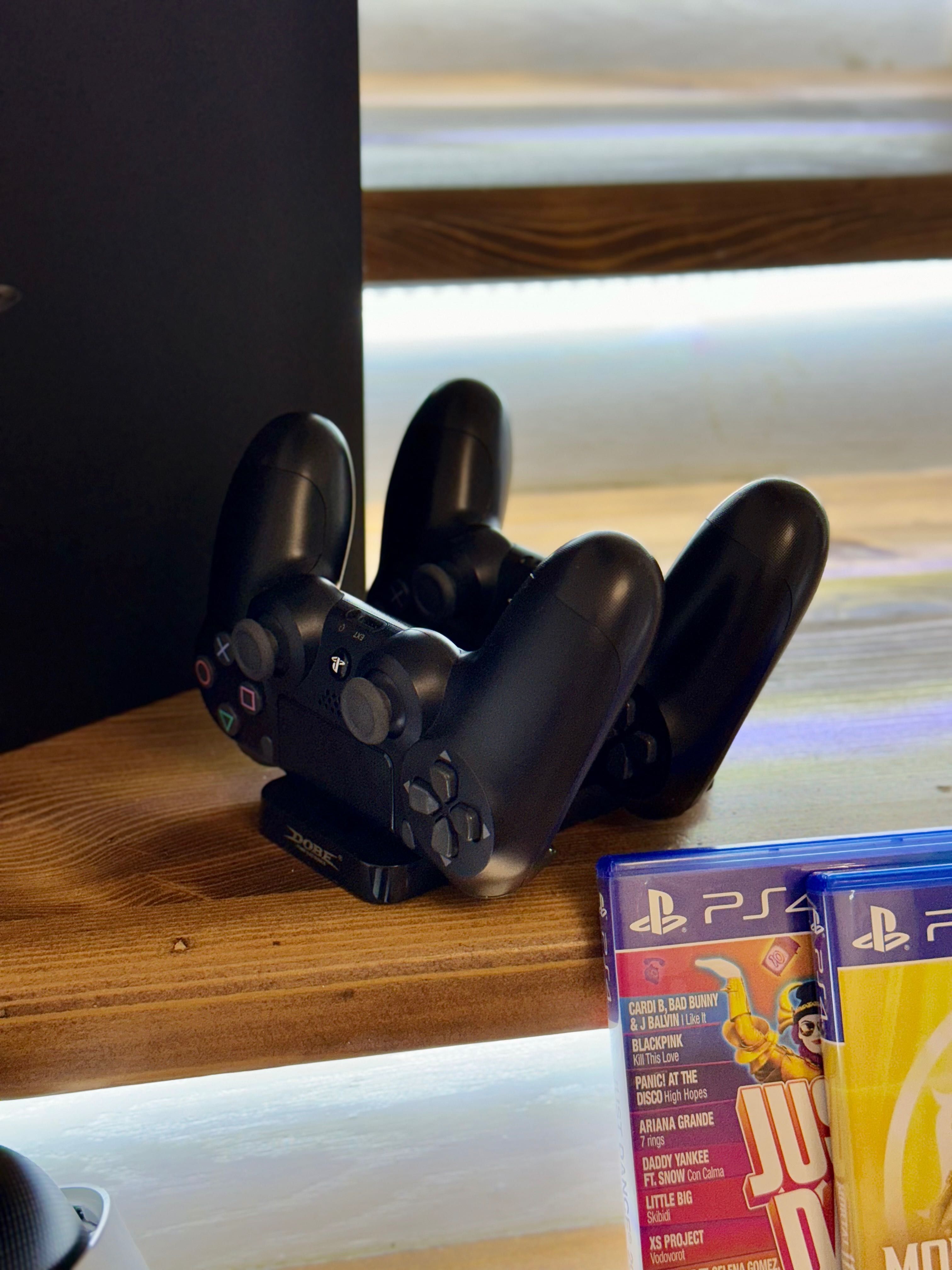 PlayStation 4 Pro 1 TB