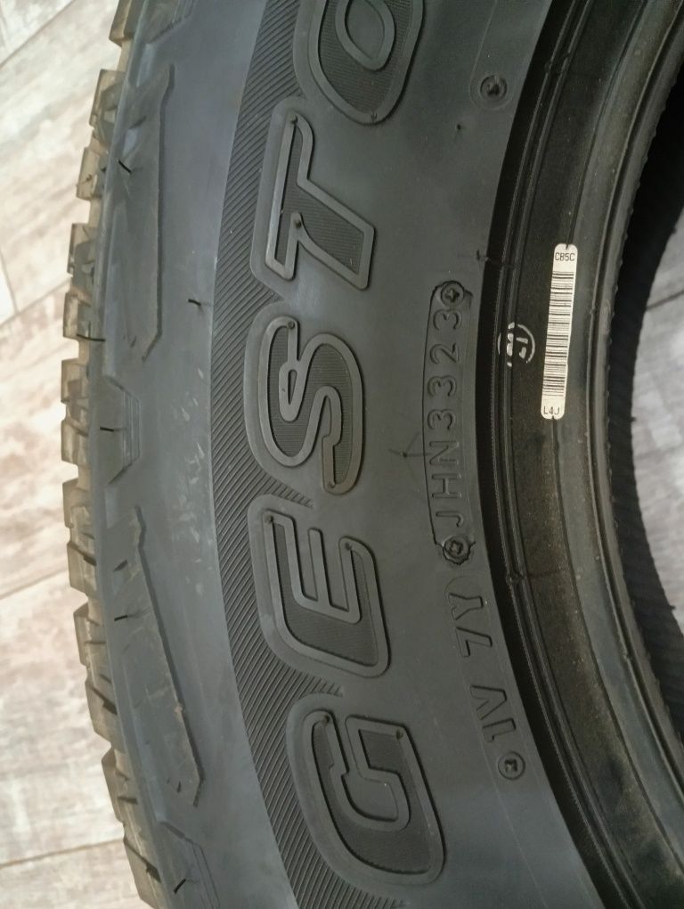Продам шины Bridgestone Dueler