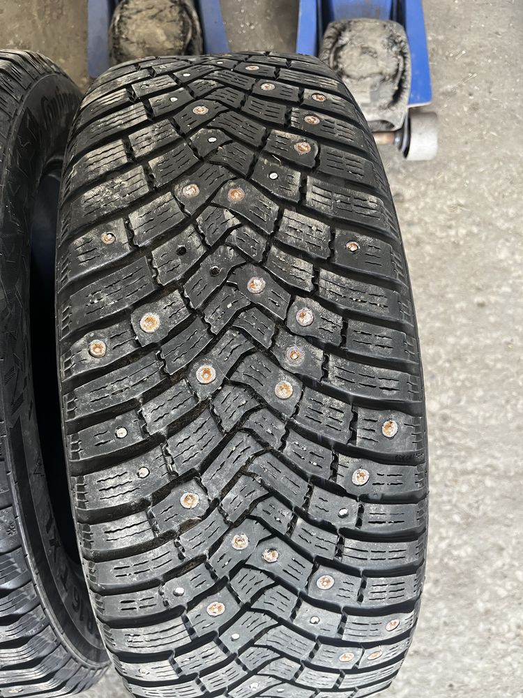 Продам шипованную зимннюю резину Continental Ice Contact 3