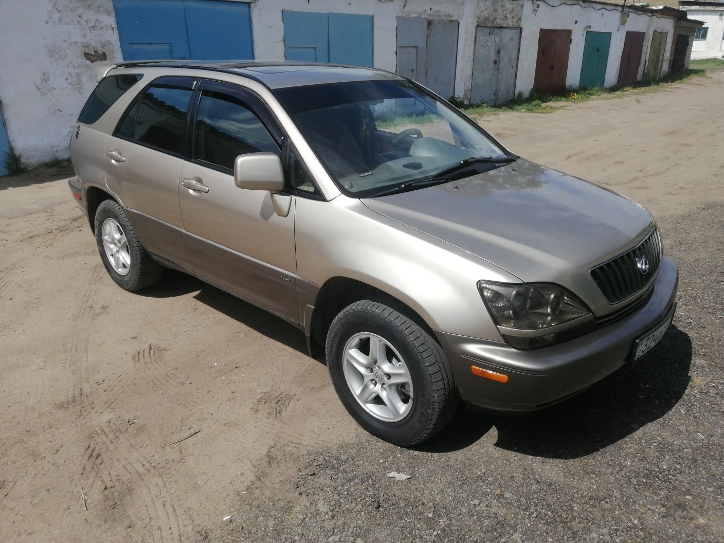 Продам лексус RX300