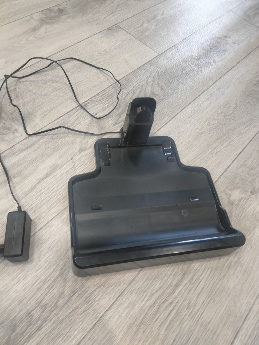 Продам Пылесос TechniQ Gt804 белый