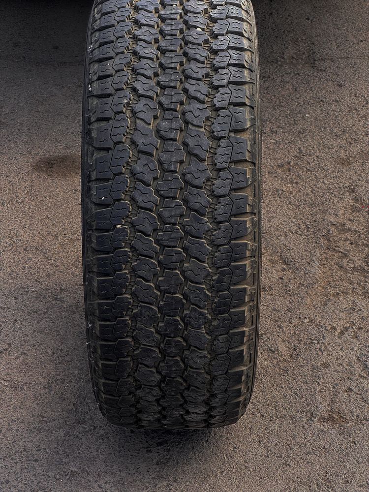 Шины новые goodyer A/T