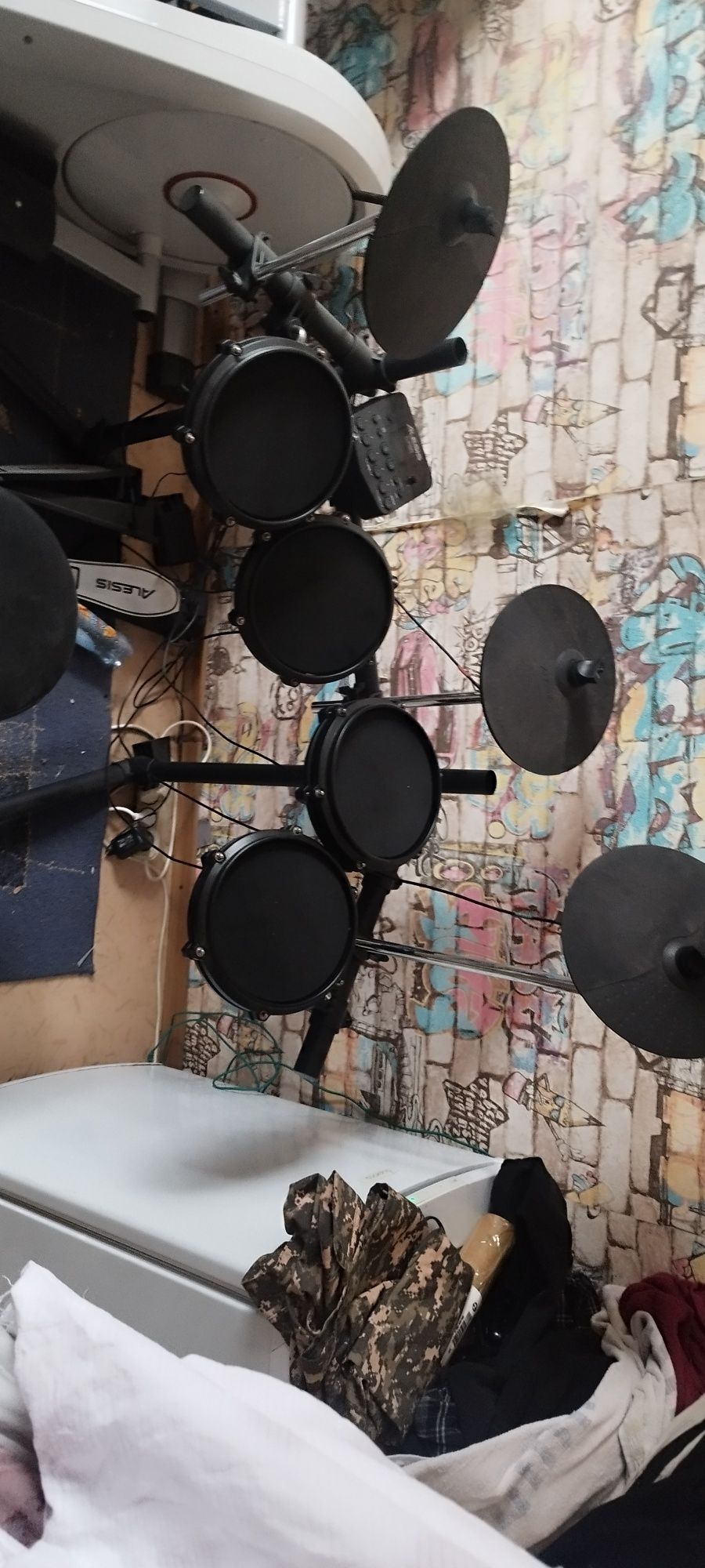 Установка барабанная Alesis