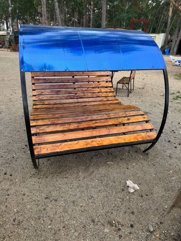 Продам лежак с навесом