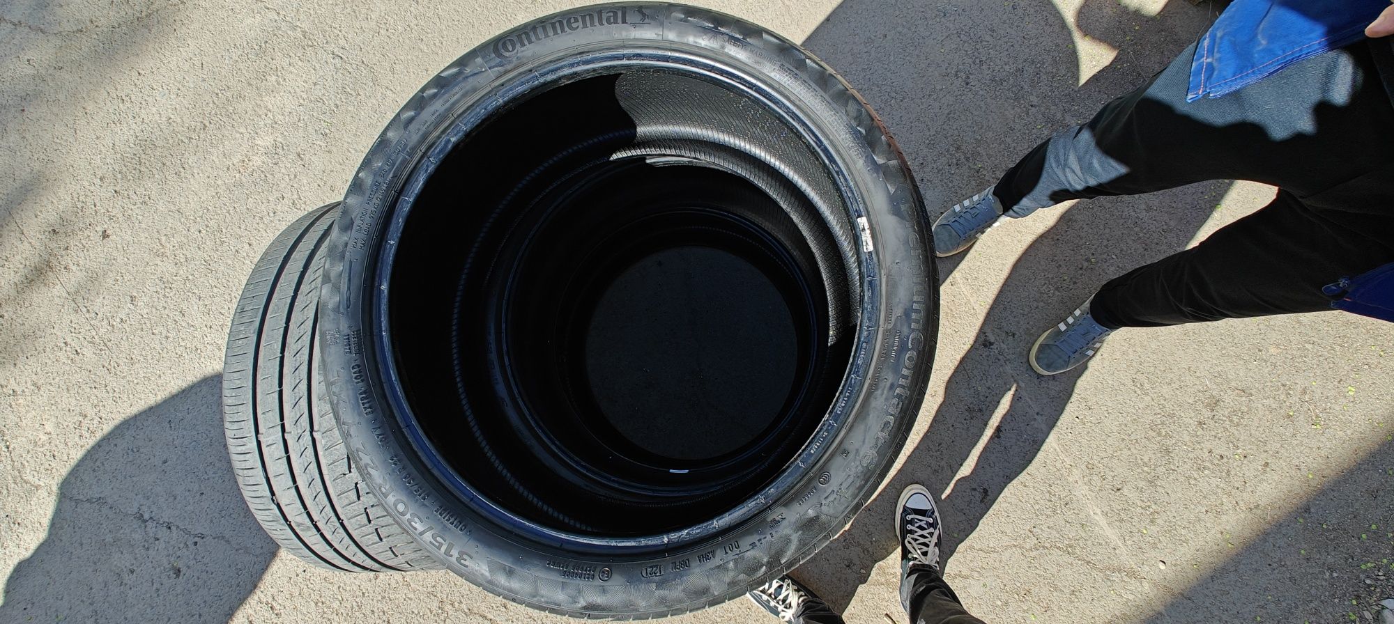 Резина Continental Premium Contact 6. 315/30 R22