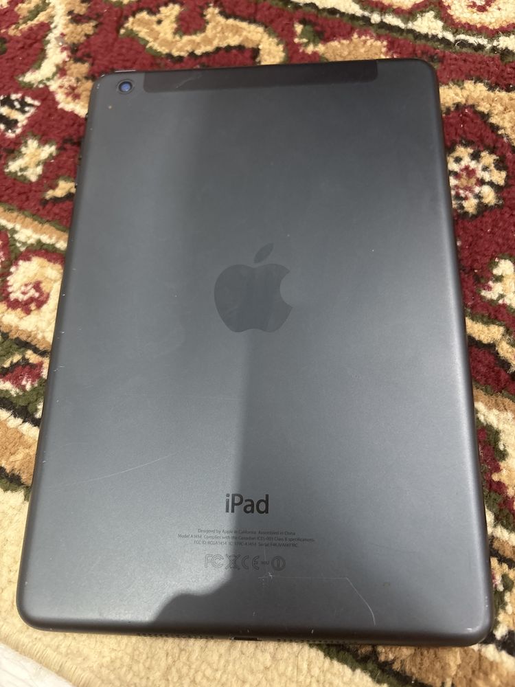 Продаю Ipad 5 поколения на запчасти