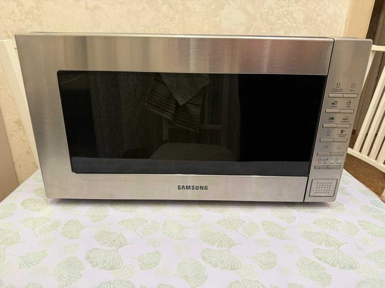 Микроволновая печь Samsung ME88SUT/BW