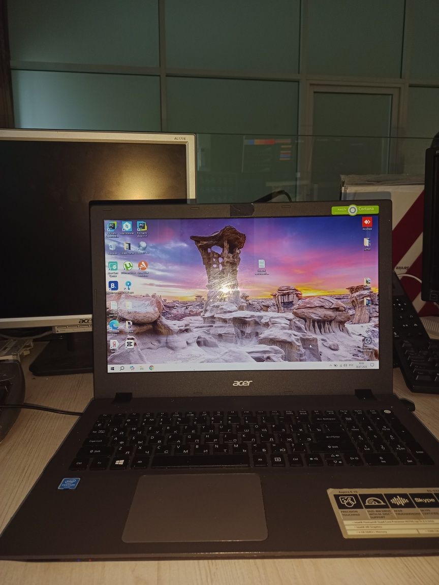 Acer Aspire E15 продается ноутбук в рабочем состоянии полностью