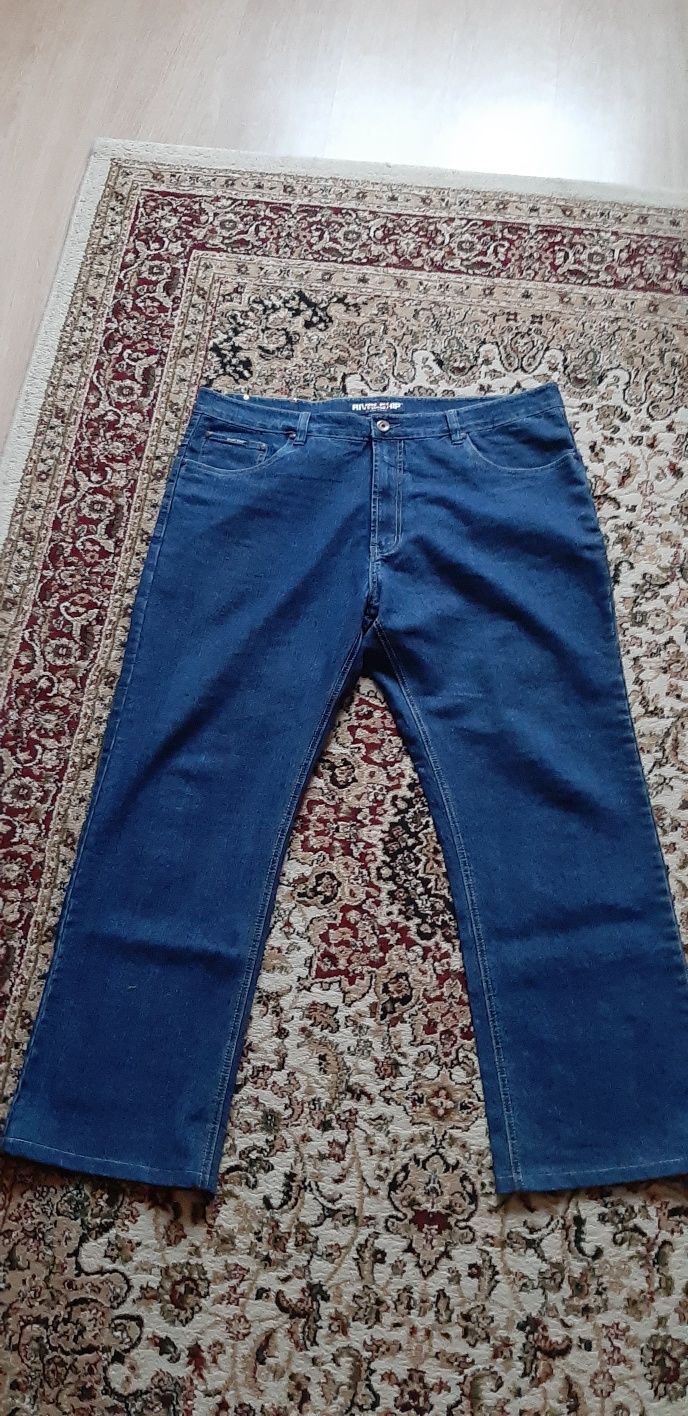 Внимание большой размер!Продам джинсовый костюм 58-60 р.