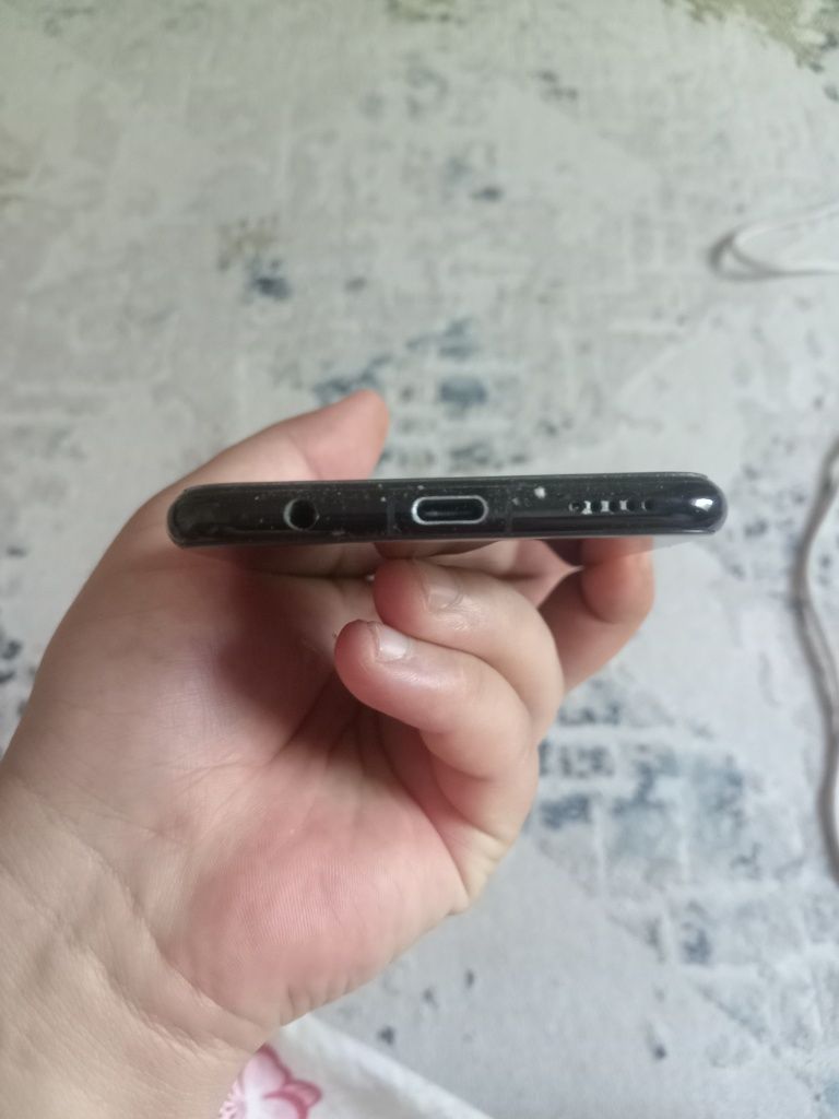 Huawei Mate 20lite 4/64гб