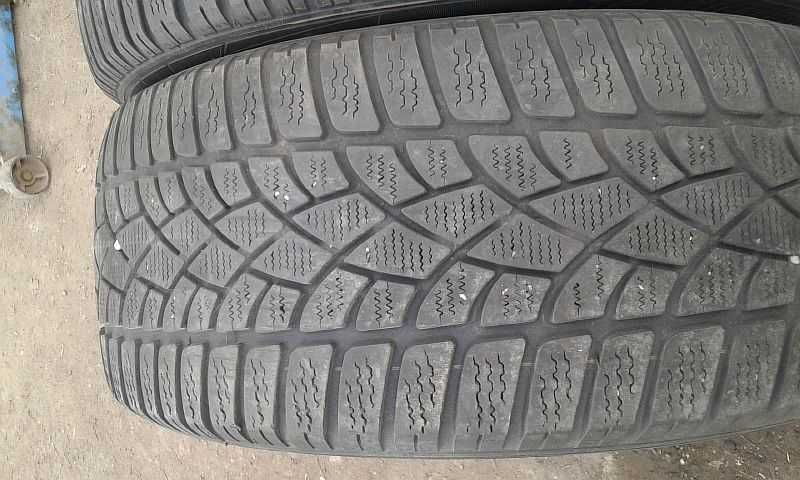 Шины 235/45 R17 - "Dunlop SP Winter Sport 3D" (Германия), всесезонные.
