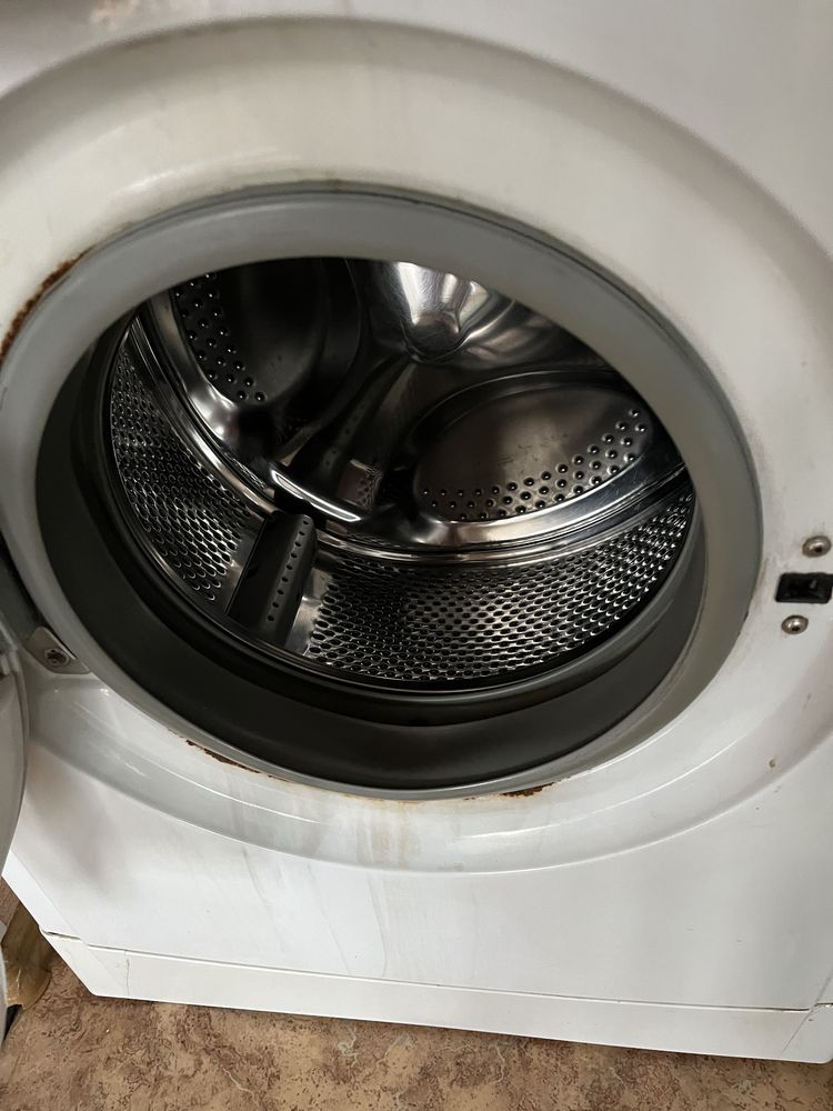Стиральная машина Indesit