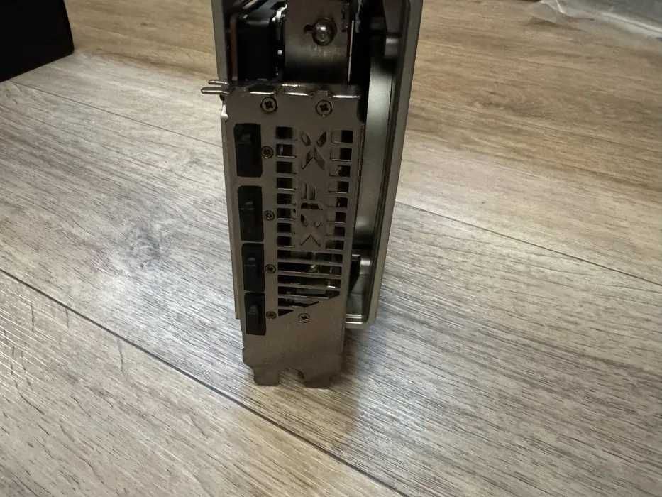 Видеокарта RX 6800