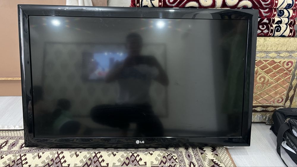 Lg телевизор,не смарт