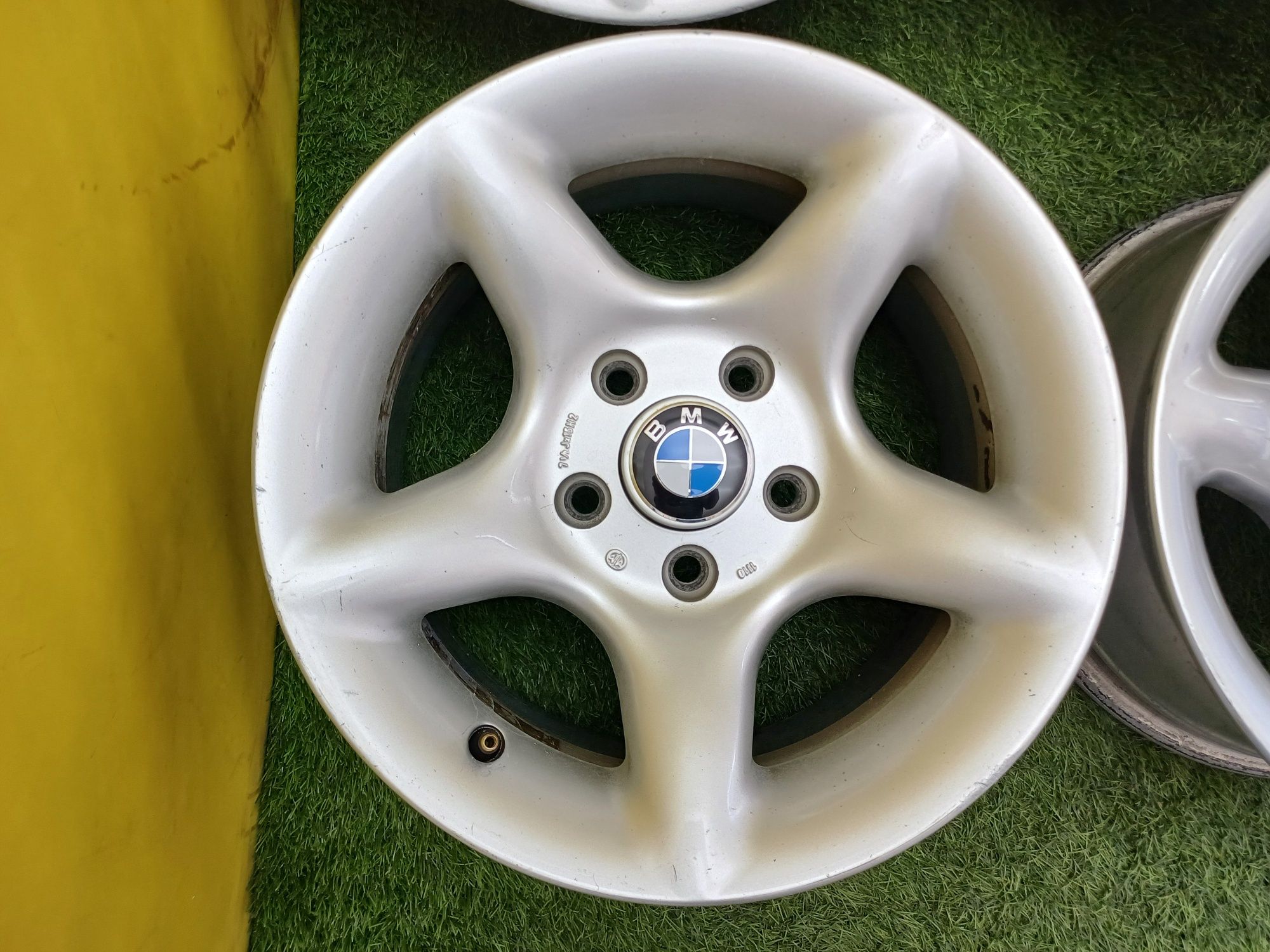 Диски R15 5×120 на BMW.