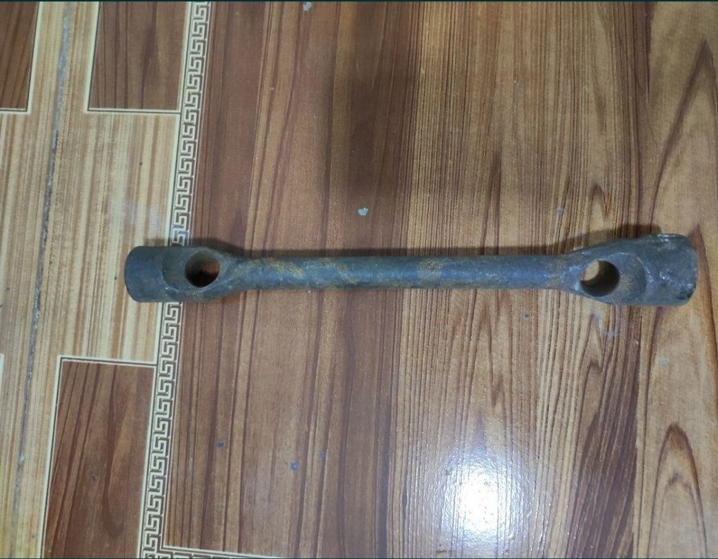Продам ключи разные