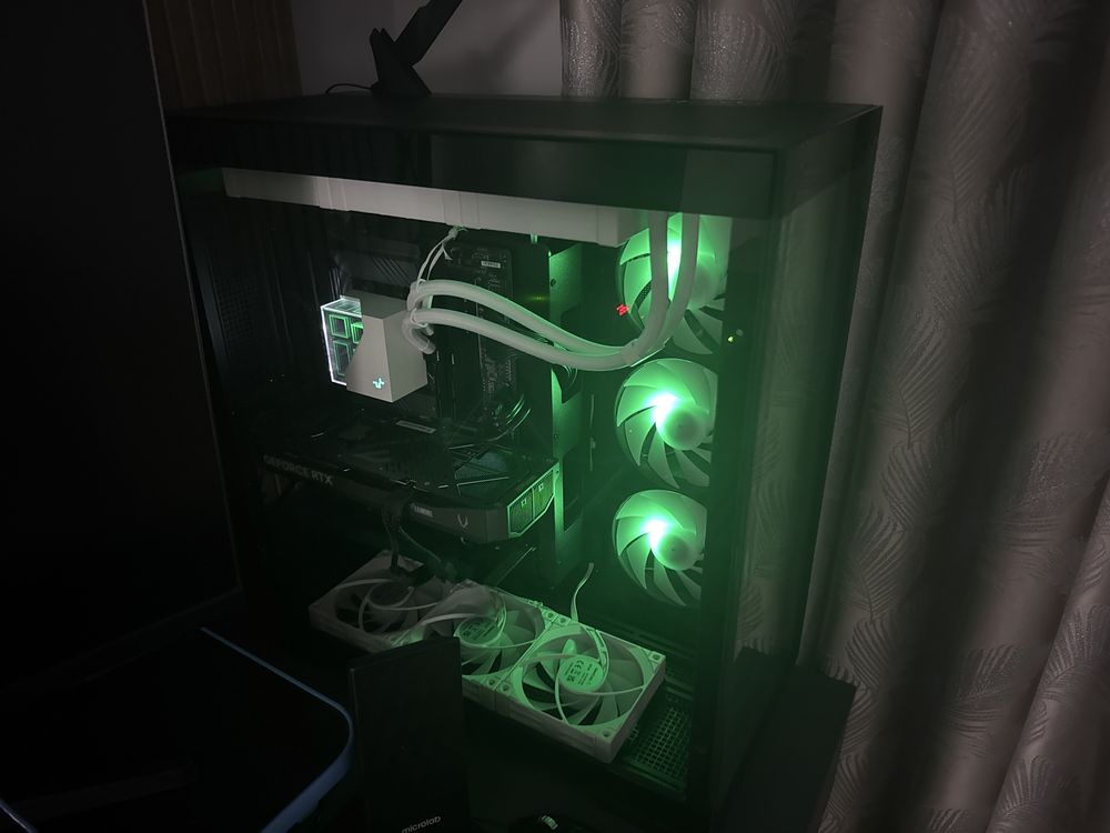 Продаю или обменяю на ноут мощный игровой компьютер rtx5070ti, 13700kf