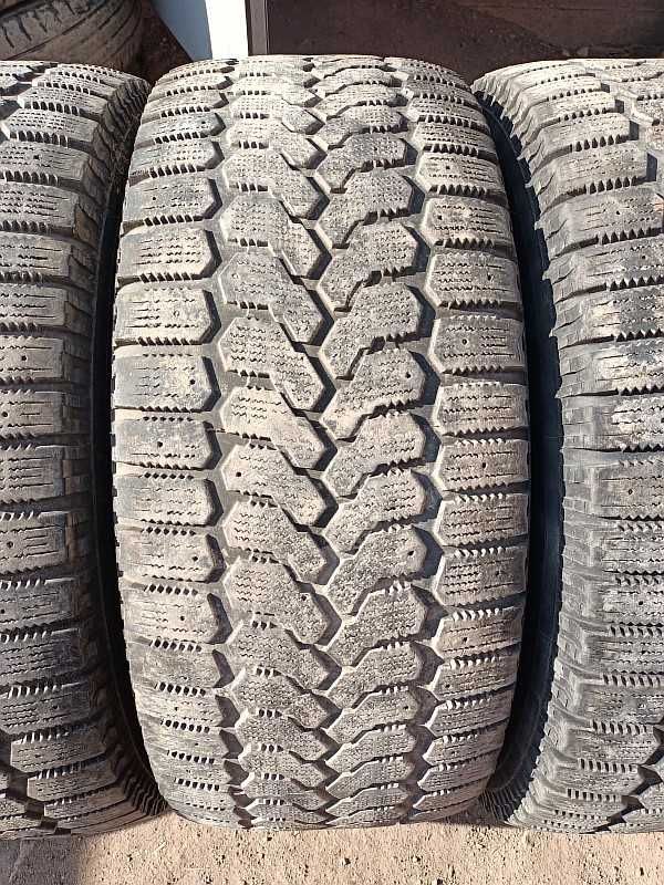 Шины 285/60 R18 - "Yokohama iceGuard" (Филиппины), зимние.