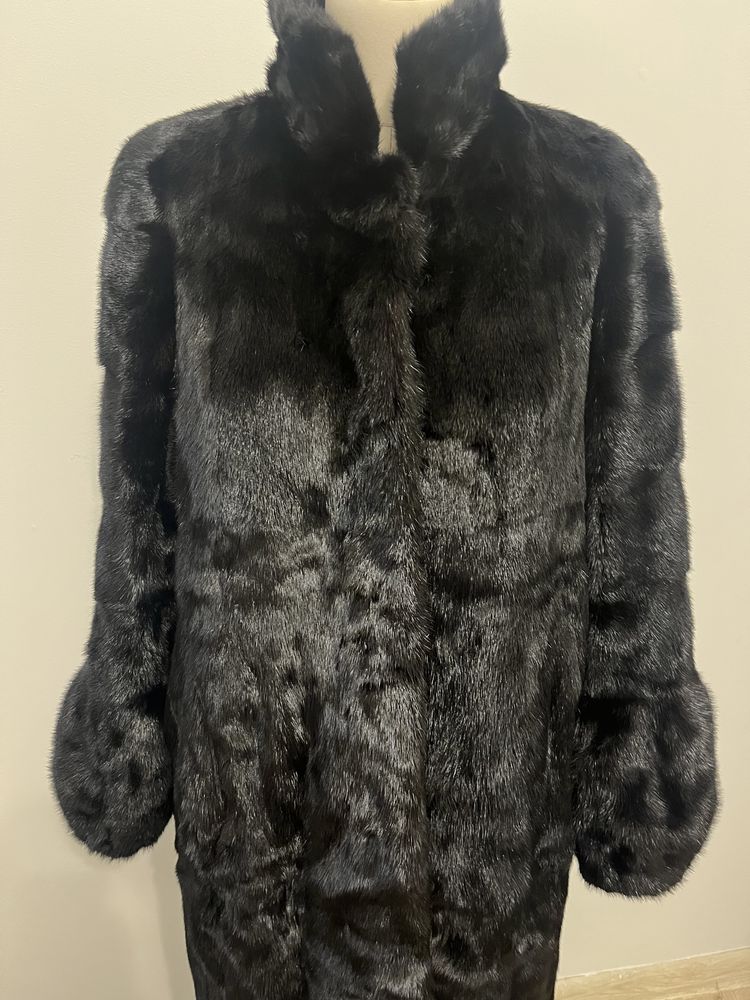 Продам норковую шубу