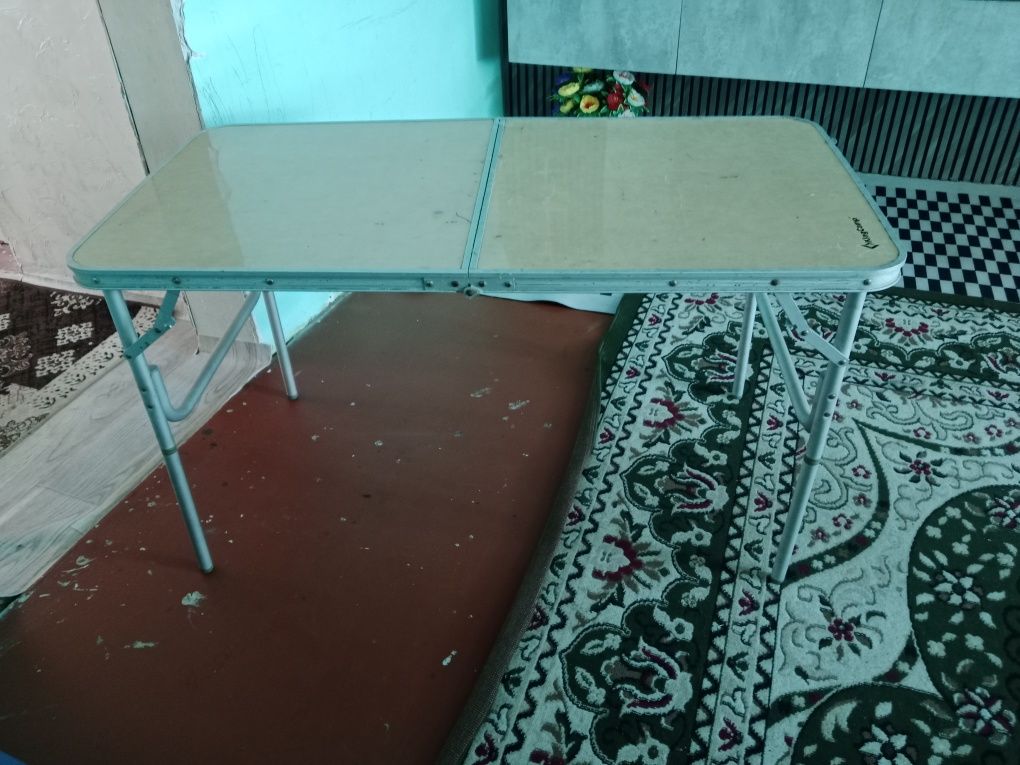 Стол сатам два в одном