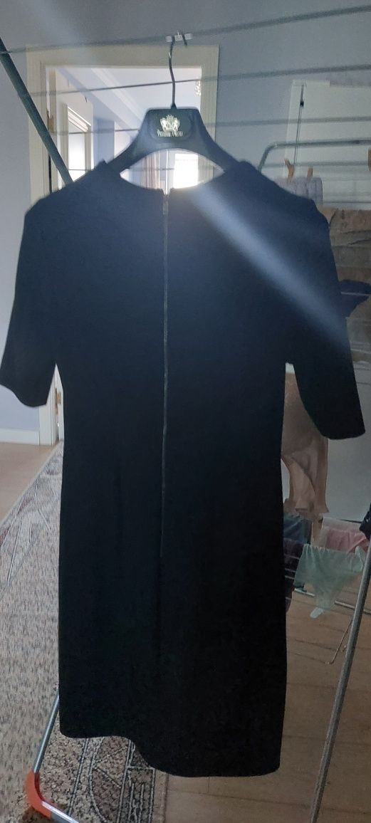 Продам платья французской фирмы COS