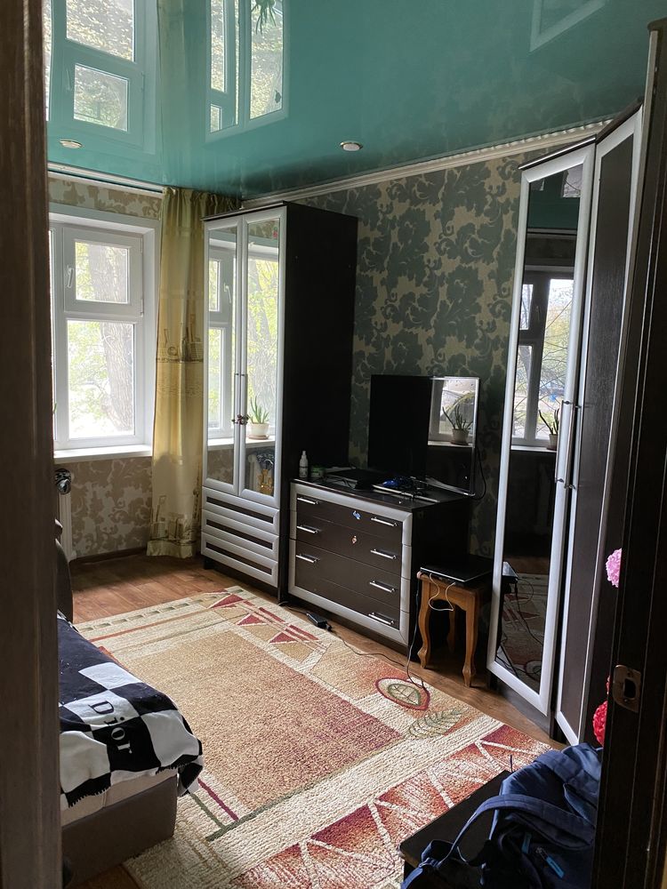 Продам 4 х комн квартиру