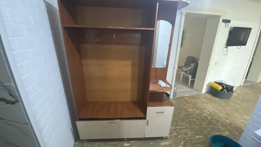 Продам прихожий  5000тг