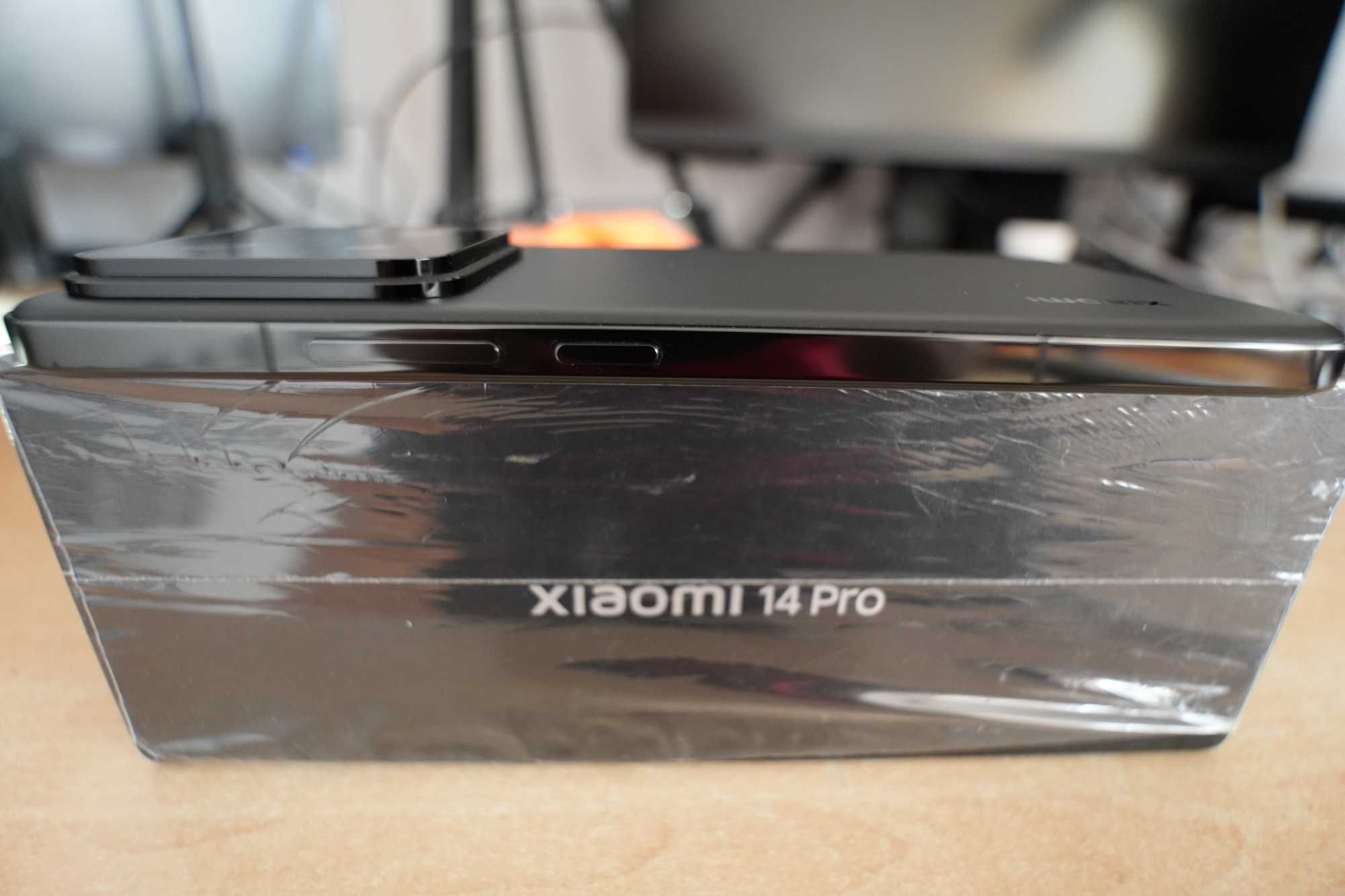 Продам Xiaomi 14 Pro 12 256