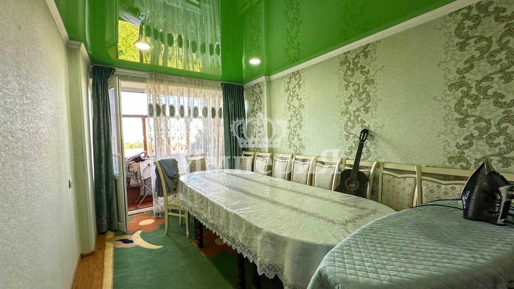 Продам 4 комн Самал  Бакыт Империя