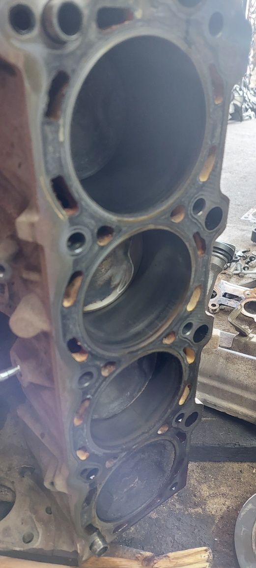 Запчасти на 2UZ-FE.  VVT-I.  Объем 4.7.  Toyota/Lexus.