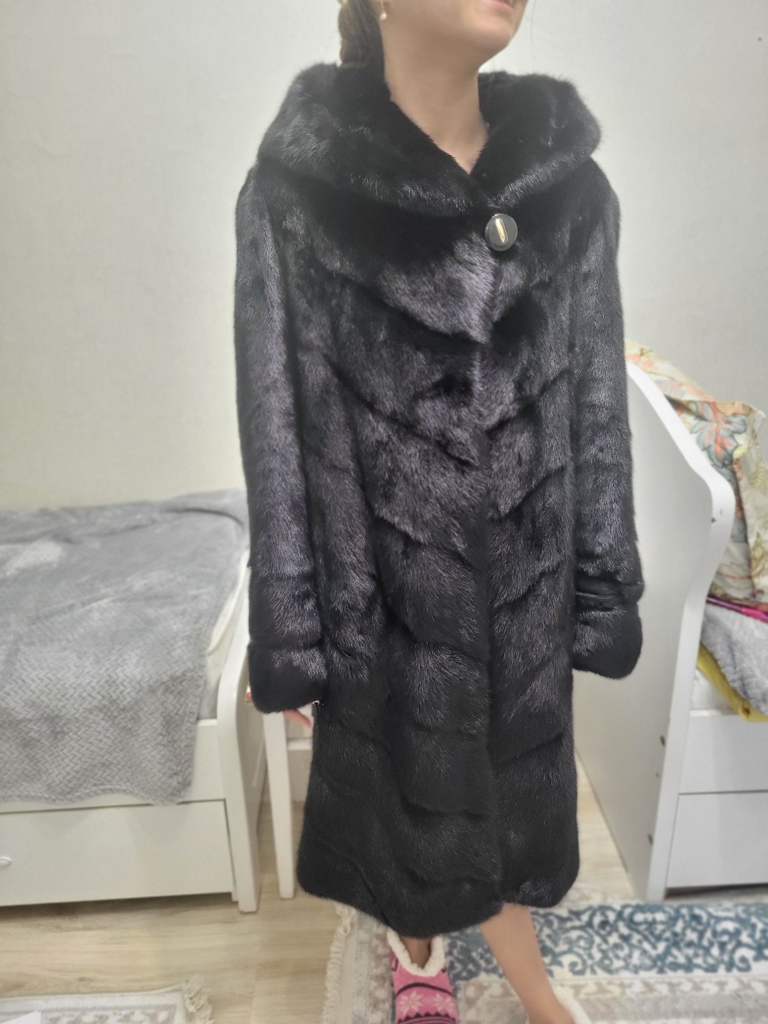 Продам норковую шубу