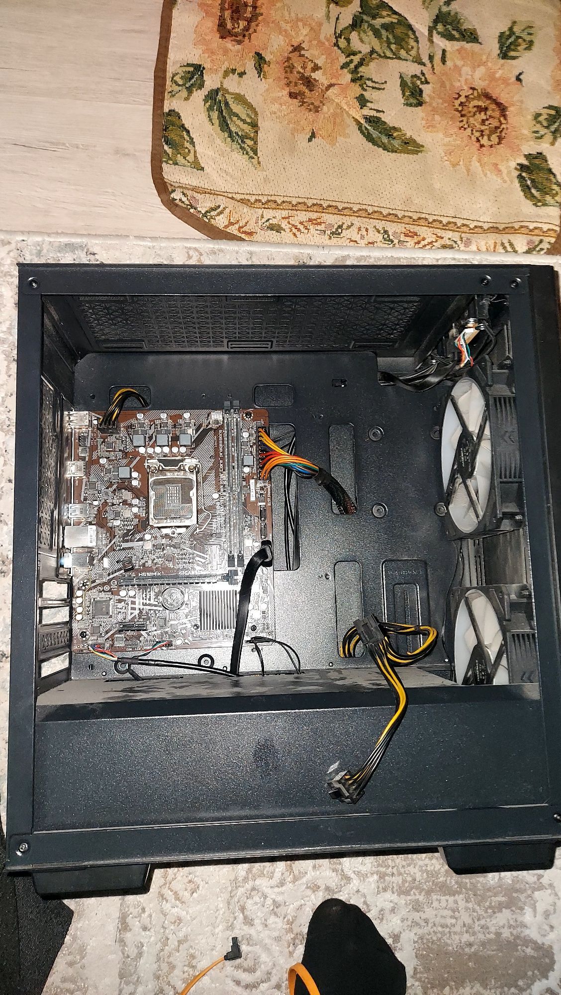 Продам материнку gigabyte h510m k для 10/11 поколения
