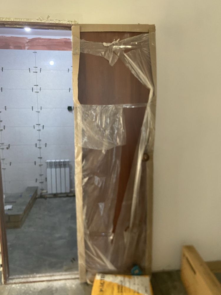 Продам 4 двери вместе с обналичками