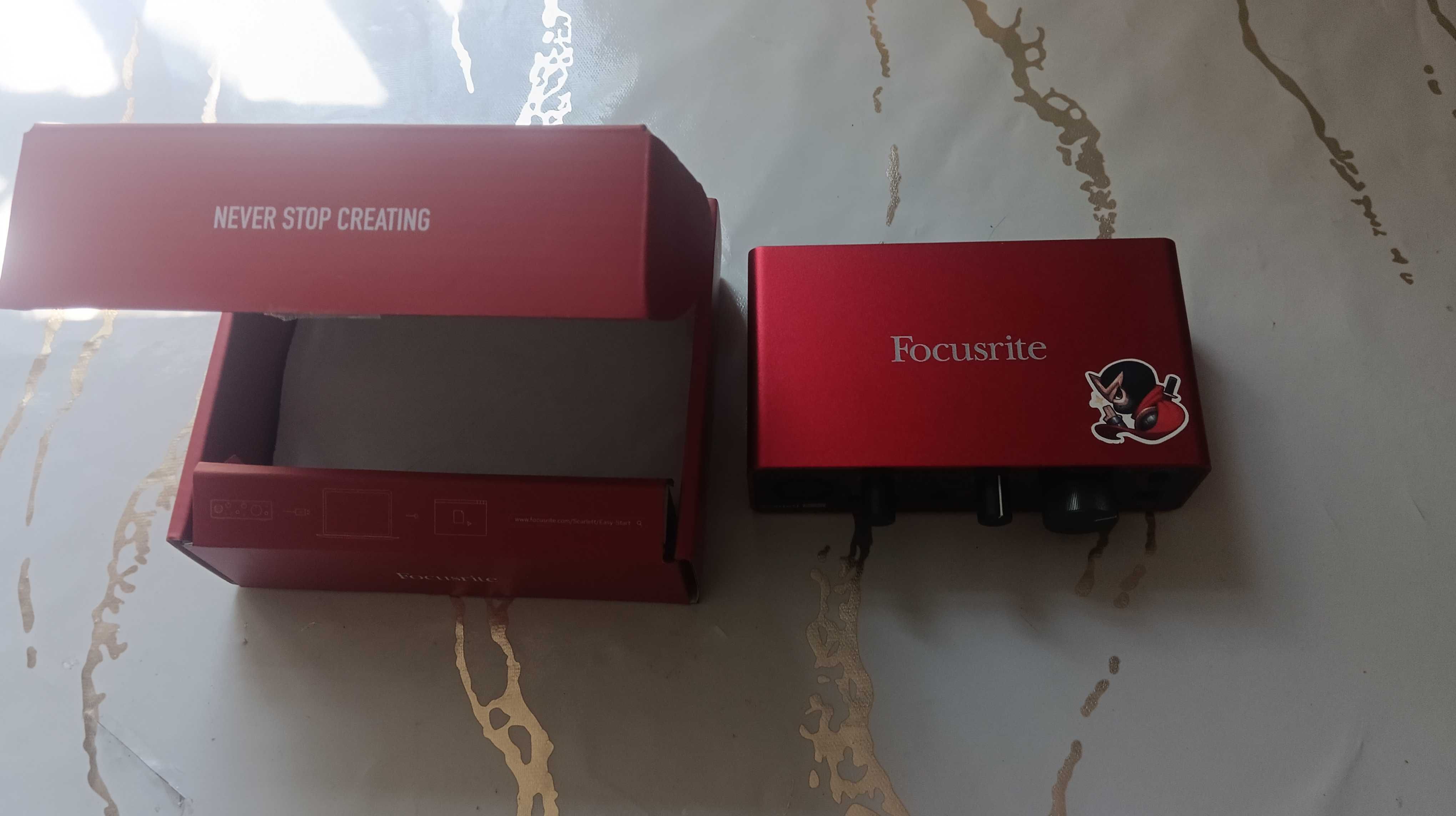 Продам аудиокарту focusrite solo gen 3