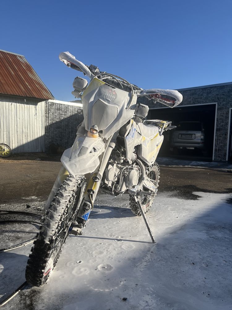 Продам питбайк Racer crf 125 E
