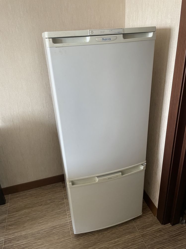 Продам холодильник бирюса